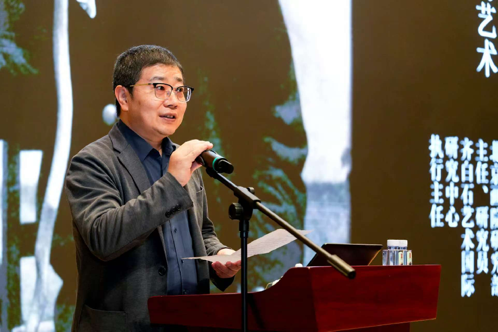 郭良實（國瓷紅葉畫院研究員）